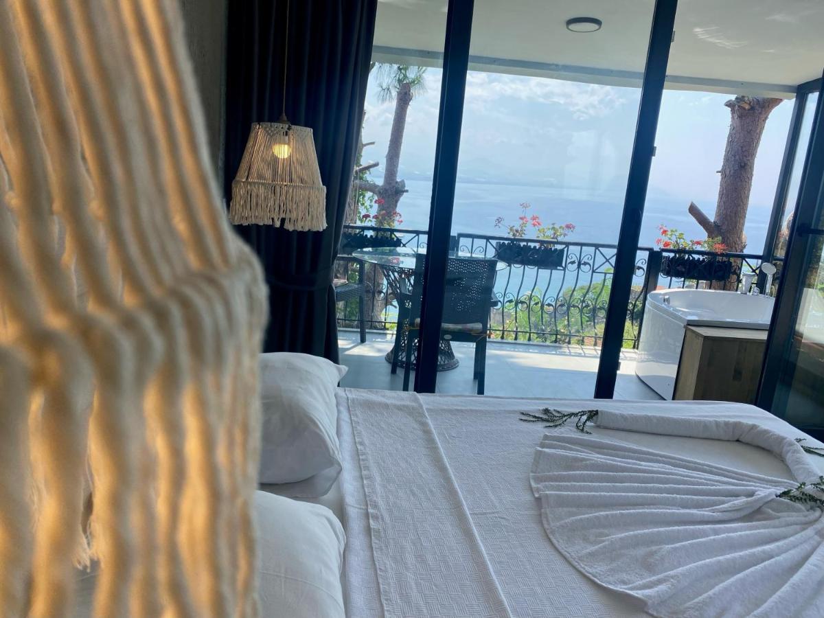Castle Boutique Hotell *